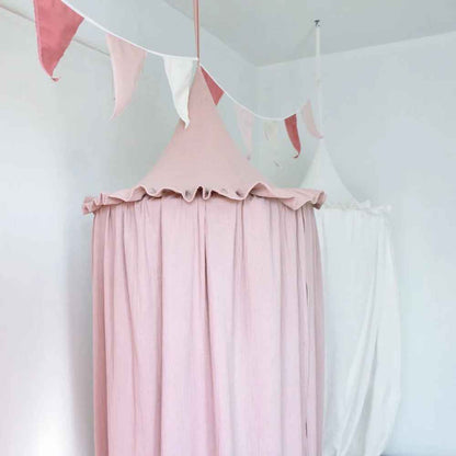 ciel de lit blanc et rose bébé enfants