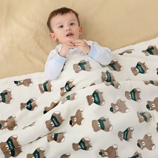 Couverture bébé hiver motifs ours