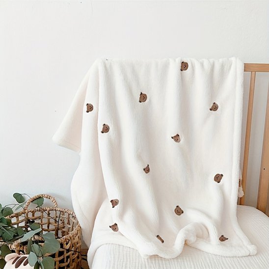 Couverture bébé blanche motifs ours 