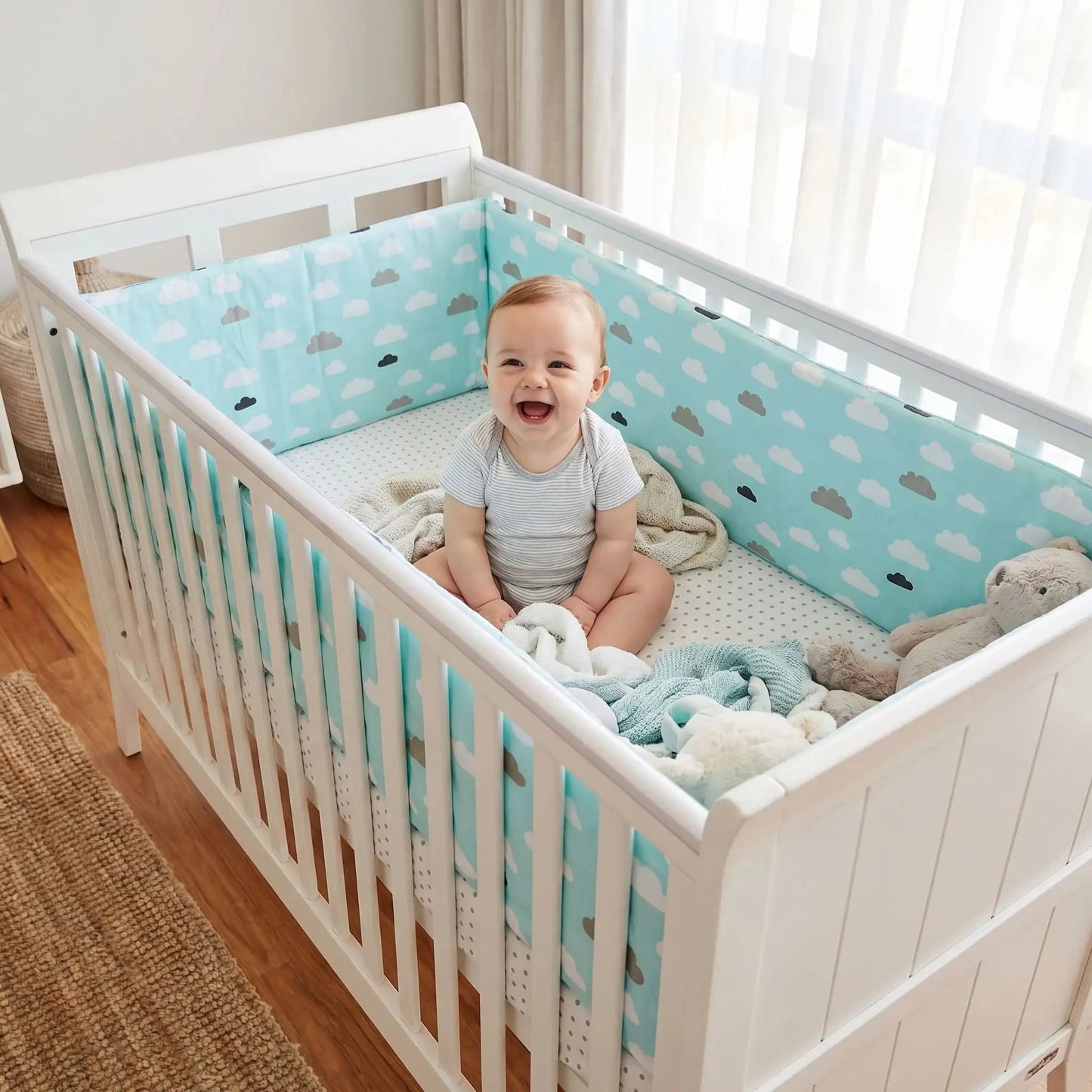 Tour de lit bébé | Bleu avec nuages - Pare - chocs une pièce 200 cm x 30 cm - L'Univers de Babychou