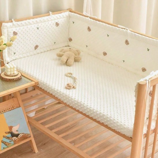 Tour de lit bébé | Pare - chocs berceau - L'Univers de Babychou